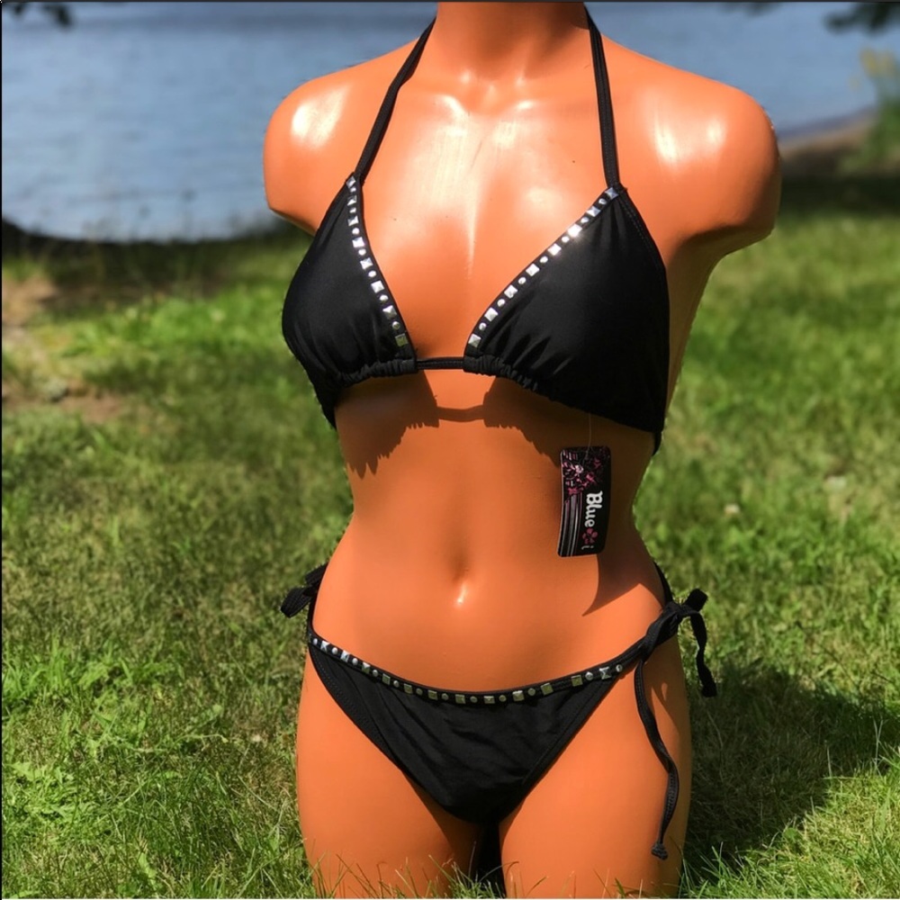 2pc black triangle top w string bottom